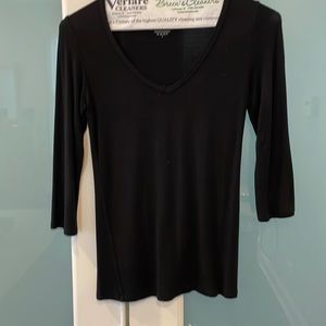 Majestic Paris v Neck tshirt with 3/4 in sleeves.